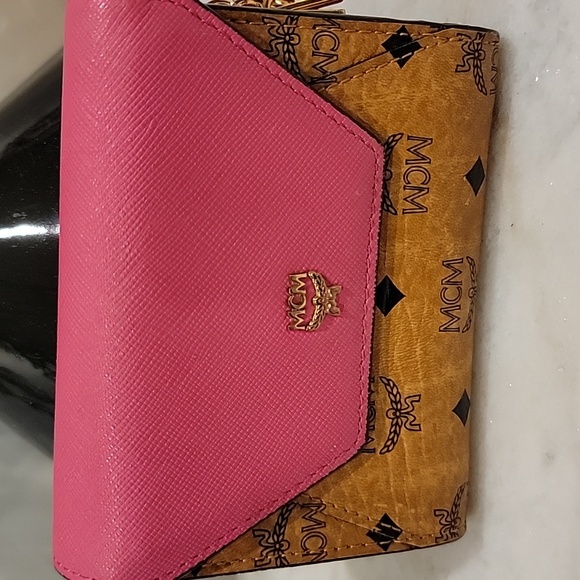 MCM EUC Pink and Tan cognac short Wallet with charms - Picture 4 of 12